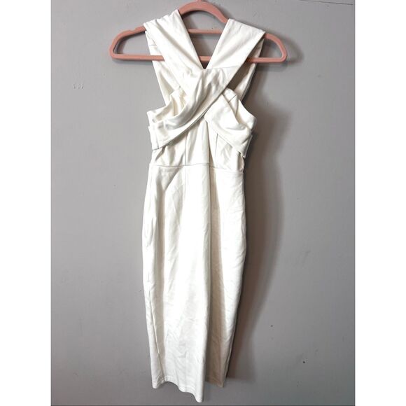 Selfie Leslie Dresses & Skirts - NWT Selfie Leslie White Bodycon Cross Top Dress